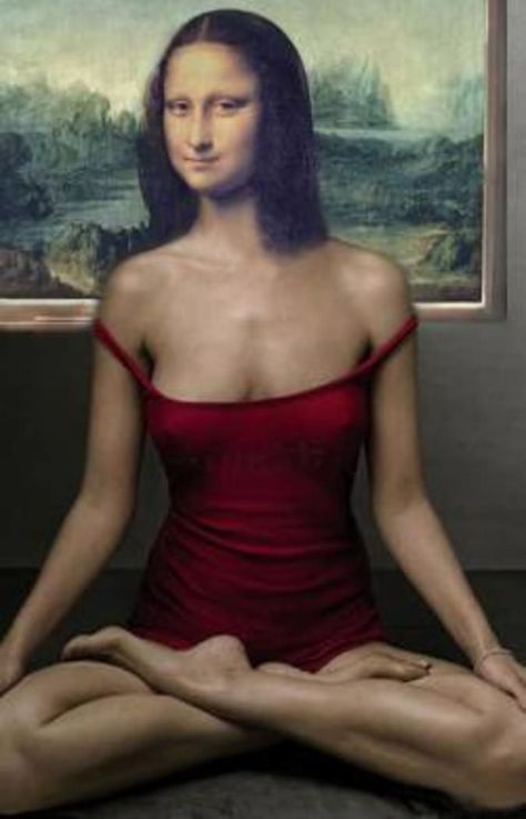 Mona Lisa Parody, Mona Lisa Smile, Famous Artwork, American Gothic, Art Parody, Famous Art, Yoga Inspiration, Mona Lisa, Pin Up