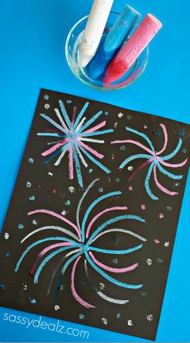 Wet Chalk Fireworks Craft for Kids - Fun 4th of July or Memorial Day art project! #Patriotic #4thofJuly #Patriotic Chalk Fireworks, Memorial Day Art, July Crafts For Kids, Decor Celebration, Fireworks Craft For Kids, 4th Of July Crafts, Fourth Of July Crafts For Kids, Fireworks Craft, 13 Colonies