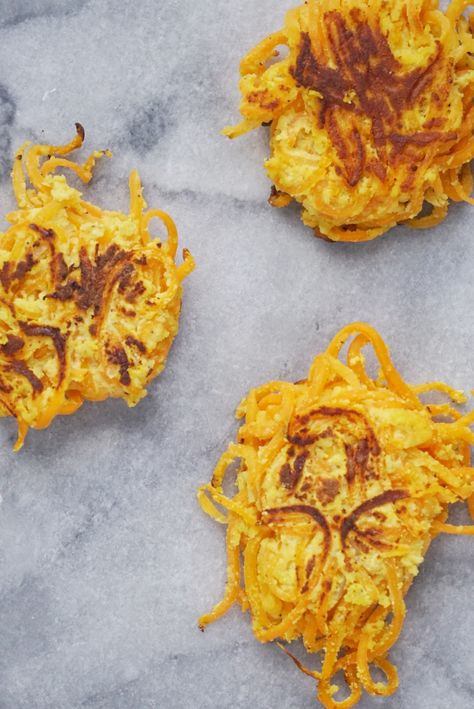 These delicious spiralized butternut squash fritters are the perfect appetizer or side. They're gluten-free, grain-free, dairy-free and free of refined sugar. Butternut Squash Spirals, Butternut Squash Fritters, Tuna Mousse, Spiralized Butternut Squash, Squash Fritters, Butternut Squash Noodle, Squash Noodles, Spiralizer Recipes, Butternut Squash Soup