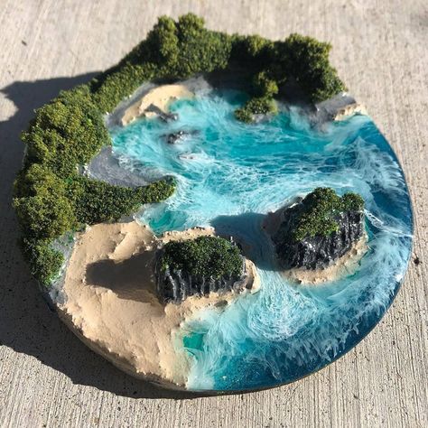 Mos Wand, Bear Stencil, Ocean Texture, Amazing Resin, Resin Beach, Diy Doll Miniatures, Beach Bathroom Decor, Resin Wall Art, Agate Coasters