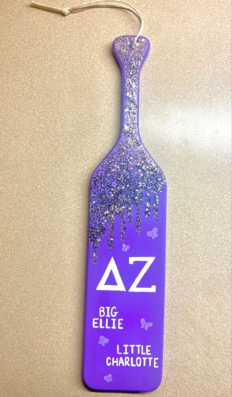 Paddle Sorority Big, Big Little Paddles, Sorority Art, Sorority Paddles, Sorority Big Little, Fun Arts And Crafts, Delta Zeta, Greek Life, Big Little