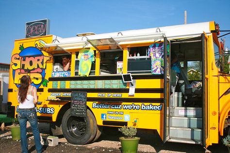 Old School Bus-New Food Truck:  This is exactly what we need for LLL!!! Bus Restaurant, 10 Gallon Fish Tank, Coffee Food Truck, Old School Bus, California Food, Food Truck Business, Coffee Truck, Food Equipment, Travel Content