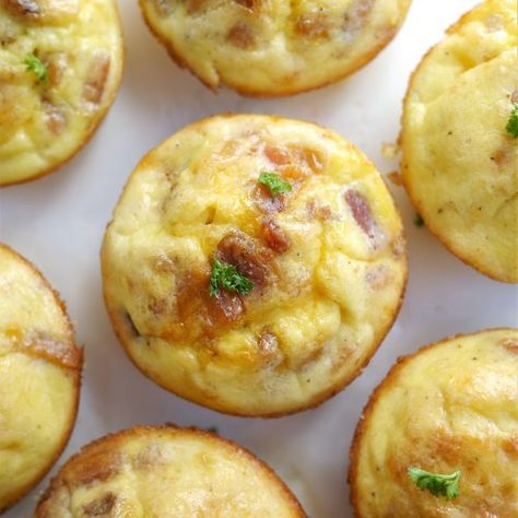 6 Ingredient Breakfast Quiche (crustless) - This Mom Cooks Individual Crustless Quiche Recipes, Mini Quiche Recipes Easy Crustless, Muffin Tin Quiche Crustless, Quiche Cups Crustless, Mini Quiches In Muffin Tin Crustless, Crustless Breakfast Quiche, Baked Pork Chops And Rice, Crustless Mini Quiche, Breakfast Quiche Crustless