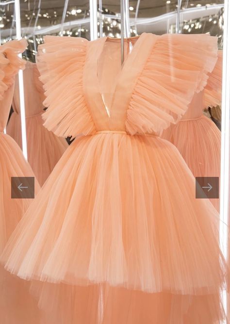 Dresses Puffy, Giambattista Valli Dress, Puffy Dresses, Dresses Classy, Cute Prom Dresses, Classy Dress Outfits, Pretty Prom Dresses, فستان سهرة, Fairytale Dress