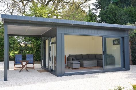 Garden Room With Pergola, Outbuilding Ideas, Garden Sitting Areas, Contemporary Garden Rooms, Diy Backyard Patio, Garden Wallpaper, Garden Cabins, Slider Door, Hot Tub Garden