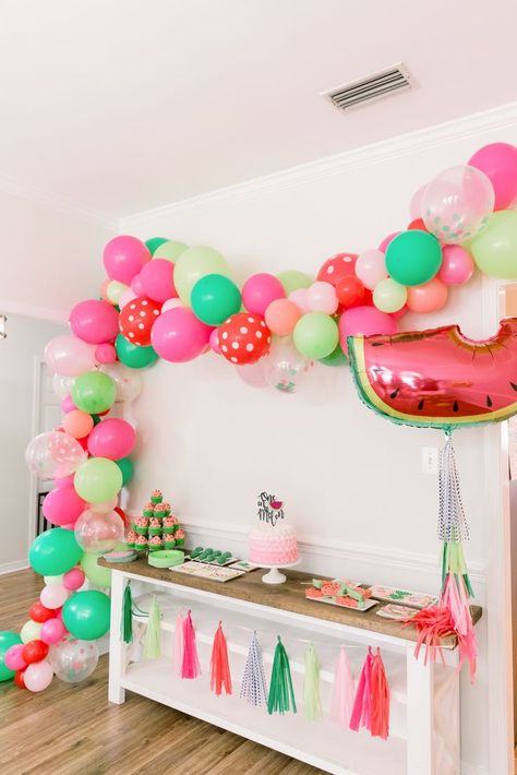 One Watermelon Birthday, 1st Birthday One In A Melon, First Birthday One In A Melon, Melon First Birthday, One In A Melon First Birthday Backdrop, One In A Melon Cake Smash, Melon Themed Birthday Party, Harry Styles Birthday Decorations, One In A Melon Party Ideas