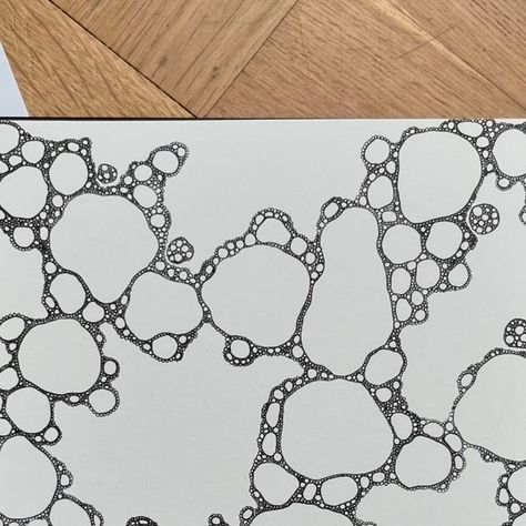 Bubble Doodles Circles, Bubble Zentangle, Drawing Bubbles On White Paper, Bubble Drawing Doodles, Doodle Bubbles, Bubble Doodles, Bubbles Embroidery, Random Patterns Drawing, Artsy Doodles