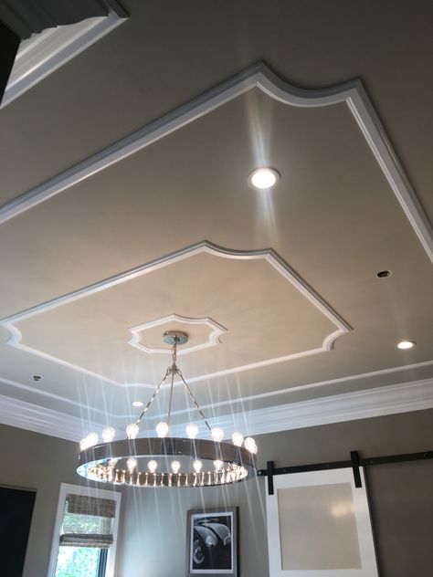 Pop Ceiling Designs For Living Room, Ceiling Accent, Pop Design For Hall, Pop Design For Roof, Coffered Ceiling Design, Molding Ceiling, New Ceiling Design, Tv Unit Interior Design, Pop False Ceiling Design