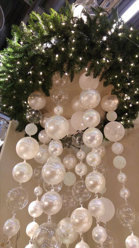 Philanthropy Round Recruitment Decor, Pearl Balloon Garland, Pearl Balloon Arch, Event Decoration Ideas, Event Decorating Ideas, Event Decor Ideas, Hanging Balloons, Pearl Balloons, Deco Ballon