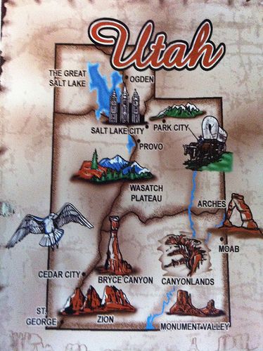 Map of Utah - Card with map of Utah.  Sent by Postcrosser who lives in that state. State Project, Utah Map, Maps Aesthetic, Colorado Plateau, Oaxaca City, State Symbols, Cheap Holiday, Utah State, Cedar City