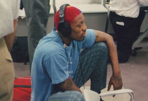 Dennis Rodman Denis Rodman, Beatiful People, Nba Fashion, Basketball Photography, Nba Pictures, Dennis Rodman, Basketball Pictures, Sports Photography, Red Light