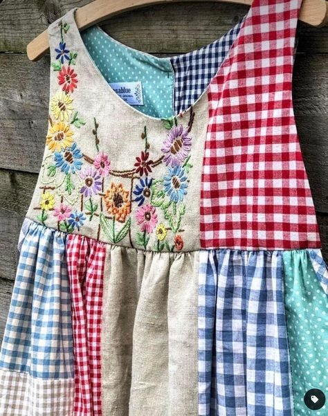 Ropa Upcycling, Patchwork Clothes, Quilt Dress, Sewing Projects Clothes, Upcycled Fashion, Recycle Clothes, Upcycled Clothing, Clothes Sewing Patterns, Vintage Linen