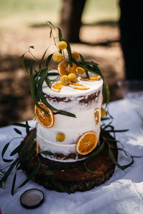 September Wedding Cake, Citrus Wedding Cake, Ski Wedding, Cakes Design, Citrus Wedding, Wedding Notebook, Diy Wedding Cake, Ibiza Wedding, April Wedding