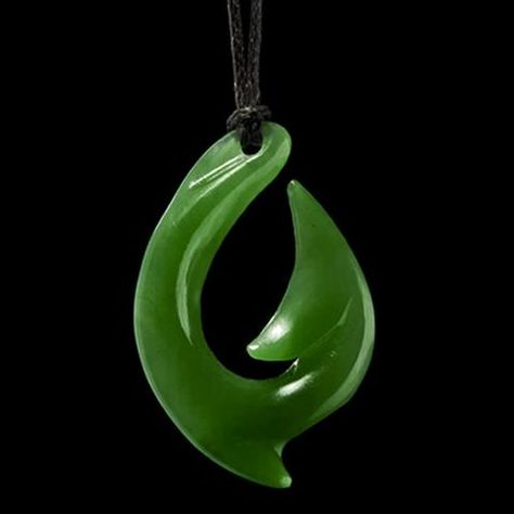 Maori Hook Jade Carving Necklace Maori Hook, Dremel Art, Maori Carving, Maori Symbols, Wax Carving Jewelry, Maori Culture, Carving Jewelry, Maori People, Zen Gifts