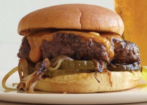 Nacho Burger, Unique Burger Recipes, Smashed Burgers, Smash Burger Recipe, Onion Burger, Lamb Burgers, Beef Patties, Ground Sirloin, Burger Toppings