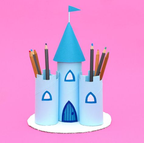 Use cardboard tubes to craft a pretty princess castle to store your pens and pencils in. Cardboard Tube Crafts, Tube Crafts, Paper Castle, Castle Crafts, Cardboard Crafts Kids, Princess Crafts, Toilet Paper Crafts, Toilet Paper Roll Crafts, Paper Roll Crafts