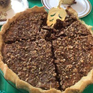 Amish German Chocolate Pie - Delicious Classic! Amish Homestead, Sour Cream Raisin Pie, German Chocolate Pie, German Chocolate Pies, Yummy Bars, Raisin Pie, Sugar Cream Pie, Favorite Pie Recipes, Cinnamon Roll Recipe