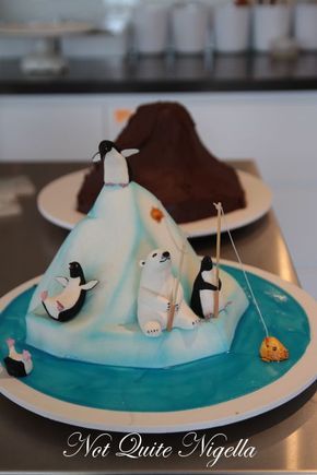 Iceberg Cake, Arctic Cake, Polar Bear Party, Winter Torte, Penguin Cakes, Cake Wrecks, Christmas Cake Decorations, Xmas Cake, Winter Cake