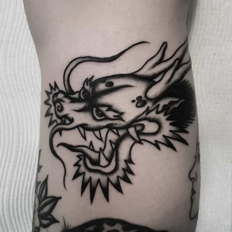 Dragon Face Tattoo, Primitive Tattoo, Dragon Head Tattoo, Traditional Dragon, Liberty Tattoo, Dragon Tattoos For Men, Amsterdam Tattoo, Woodcut Tattoo, Rock Tattoo