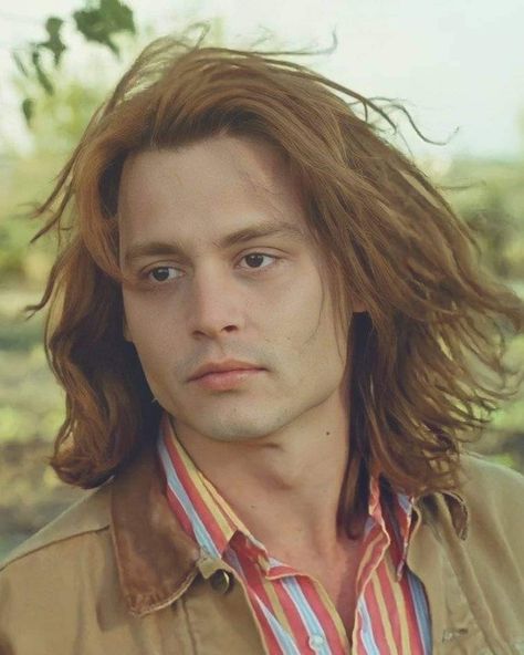 Johnny Depp 1993, Johnny Depp Style Clothes, 90s Johnny Depp, Gilbert Grape, Johnny Be Good, جوني ديب, Johnny Depp Style, Johnny Depp Pictures, Corte De Cabelo Masculino