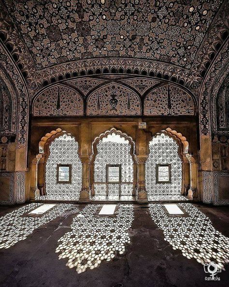 Amber Fort, India Architecture, Ancient Indian Architecture, Mughal Architecture, Amazing India, Old Fort, Indian Architecture, Temple Design, Traditional Architecture