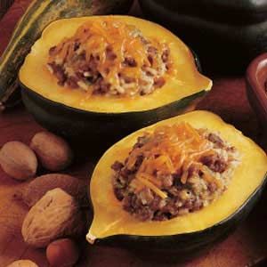 Beef-Stuffed Acorn Squash Recipe Curried Beef, Zucchini Zoodles, Acorn Squash Recipe, Buttercup Squash, Greeley Colorado, Stuffed Squash, Vegetarian Mains, Stuffed Acorn Squash, Acorn Squash Recipes