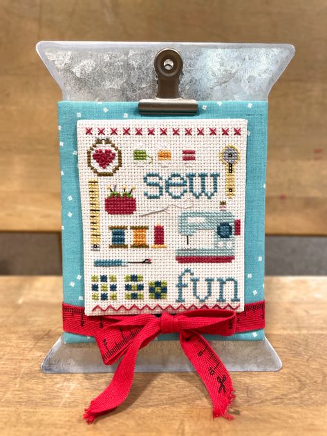 Fun Cross Stitch, Stitch Sewing, Embroidery Cross, Sewing Items, Free Cross Stitch, Cross Stitching, Counted Cross Stitch Patterns, Sewing Room, Needle And Thread