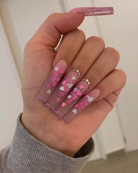 DARIANA🌸 on Instagram: "💗💕💖 | using “Venus” Diamond FX glitter gel by @kiaraskynails (discount code: dariana10)" Vday Nails, Encapsulated Nails, Long Acrylic Nail Designs, Cute Acrylic Nail Designs, Long Square Acrylic Nails, Diamond Nails, Pink Acrylic Nails, Square Acrylic Nails, Heart Nails