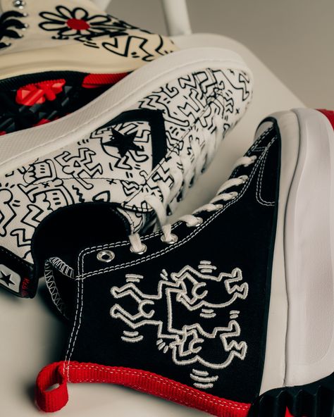 Black And White Pop Art, Inclusive Art, Painted Vans, Inspired Painting, Converse Style, Trending Sneakers, Keith Haring, Latest Sneakers, Painting Style