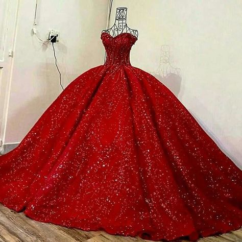 Christie (@littlexmissxchristie) • Instagram photos and videos Debut Gowns, Red Ball Gowns, Long Ball Gown, Red Quinceanera Dresses, A Line Prom Dress, Pretty Quinceanera Dresses, Fancy Gowns, Kleidung Diy, Pretty Prom Dresses