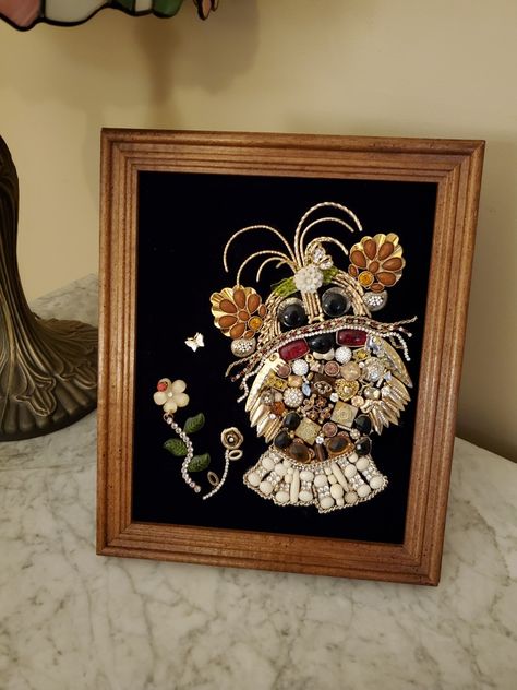 Jewelry With Pet Picture, Vintage Jewelry Art Traditional, Vintage Jewelry Cross Art, Jewelry Art Framed Butterfly, Framed Jewelry Art Cat, Repurposed Wood, Vintage Jewelry Crafts, Vintage Jewelry Art, Repurposed Jewelry