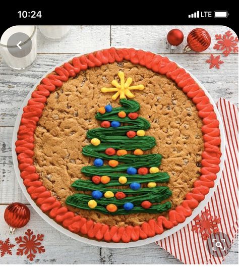 Christmas Cookie Cake, Cookie Cake Decorations, Cookie Cake Designs, Mrs Fields, Christmas Cake Designs, Cookie Cakes, Giant Cookie, Big Cookie, Zucchini Cake