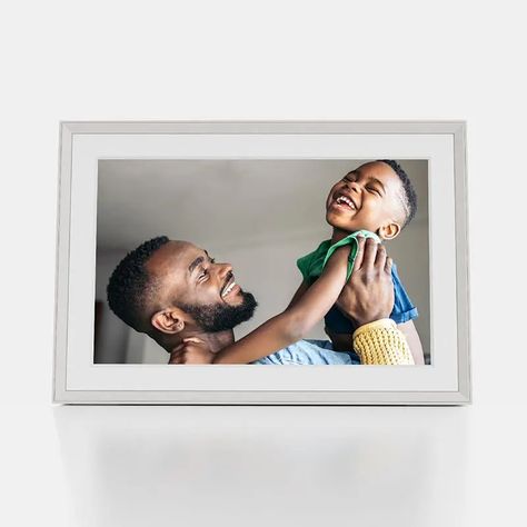 Aura Frames | The Best Digital Picture Frame Wifi Picture, Aura Frame, Landscape Frame, Digital Picture Frame, Fill The Frame, Nephew Gifts, Album Frames, Digital Frame, Minimalist Aesthetic