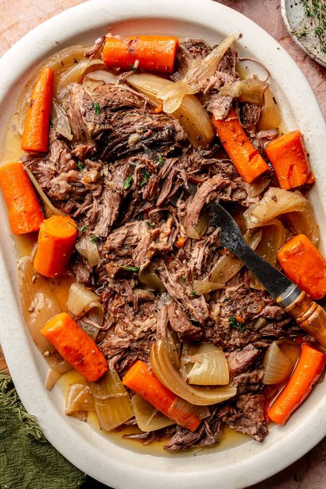 Crockpot Pot Roast Small Beef Roast Crock Pot, Roast And Carrots In Crockpot, Pot Roast Freezer Meal, Crock Pot Roast Carrots And Potatoes, Crockpot Roast With Potatoes And Carrots, Roast Beef Potatoes Carrots Crock Pot Recipes, Chuck Roast With Potatoes And Carrots Crock Pot, Lunch Bites, Crock Pot Pot Roast