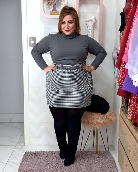 Moda plus size inverno Look Frio Plus Size, Best Plus Size Dresses, Corporate Attire, Look Plus Size, Corporate Fashion, Curvy Fashionista, Curvy Plus Size, Moda Plus, Plus Size Models