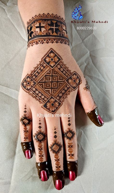 મહેંદી Design, Ghevar Mehndi Designs, Black Mehndi, Designer Mehandi, Designer Mehndi, Short Mehndi Design, Blue Jeep, Mehndi Designs Bridal Hands, Engagement Mehndi Designs