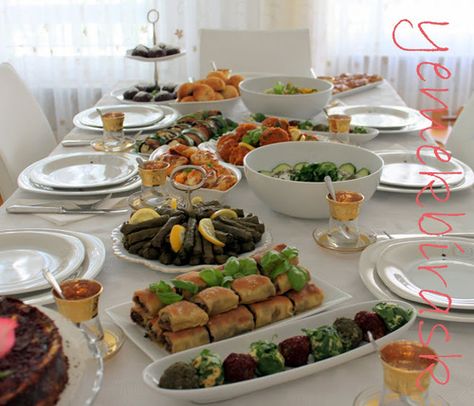 Turkish dinner table! Turkish Dinner Table, Turkish Lunch, Turkish Breakfast Table, Turkish Lunch Table, Turkish Breakfast Platter, Turkish Breakfast Istanbul, Breakfast Table Setting, Crockery Design, Lunch Table