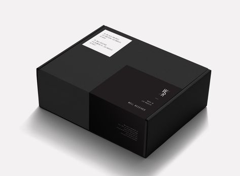 Luxury Box Packaging, Jewelry Packaging Design, Luxury Packaging Design, Packaging Label Design, Black Packaging, Packaging Ideas Business, Clothing Packaging, Small Business Logo, Branding Design Packaging