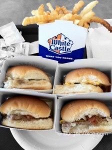 Sliders White Castle, White Castles, White Castle Restaurant, White Castle Hamburgers, White Castle Burgers, White Castle Sliders, Nutritional Breakfast, White Castle, Bacon Cheeseburger