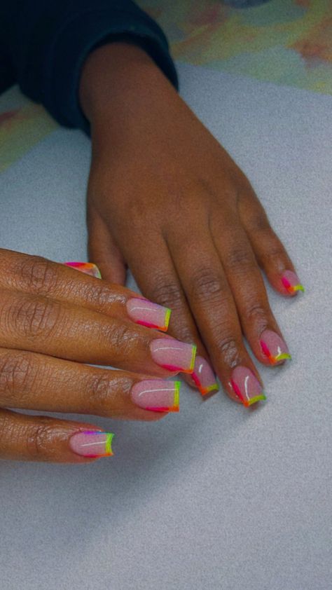 Short Summer Nails Black Women, Super Short Nails Ideas Simple, Business Nails Classy, Nail Compilation, Flames Nails, Nail Polish Ideas Easy, Nails Black Women, Colourful Acrylic Nails, Feet Nail Design