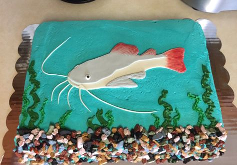 Redtail Catfish Cake Chocolate rock candy and fondant catfish. Catfish Birthday Party, Fishing Cake Ideas, Catfish Cake, Bass Birthday Cake, Wildlife Cake Ideas, Catfish Birthday Cake, Fish Cake Birthday For Men, Fish Cake Ideas For Men, Fishing Themed Sheet Cake