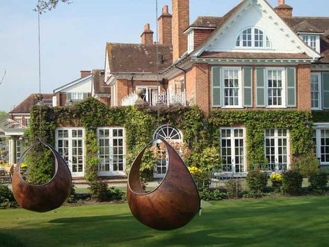 Chewton Glen. Hotel and restaurant in the country. #UnitedKingdom, New Milton. Sage Shutters, Uk Honeymoon, Chewton Glen, Countryside Weddings, Uk Countryside, Dream Holidays, Honeymoon Inspiration, Hampshire England, House Pictures