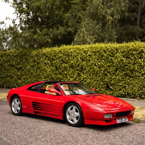 Old Farari Car, Old School Ferrari, Ferrari Classic Cars, 90s Sports Cars, Ferrari Testarossa Aesthetic, 1980s Ferrari, 90s Ferrari, Cars 90s, Old Ferrari