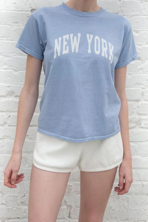 New York Graphic, Womens Sweatshirts Fashion, New York Top, Pajama Outfits, Casual Day Outfits, Blue Tee, Blue T Shirt, Cute Simple Outfits, Blue T