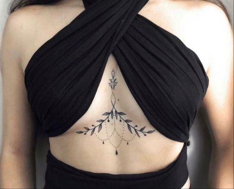 Women Sternum Tattoo, Chest Tattoo Girl, Brust Tattoo Frau, Underboob Tattoo Designs, Underboob Tattoo, Inspiration Tattoos, Chest Tattoos For Women, Chest Piece Tattoos, Sternum Tattoo