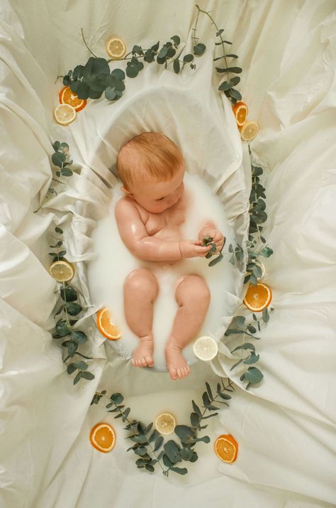 Milkbath photoshoot Cereal Milk Bath Photoshoot, Fruit Milk Bath Photography, Pregnant Milk Bath Photos, Pregnancy Milk Bath Shoot, Kiddie Pool Photoshoot Milk Bath, Baby Milk Bath, Milk Bath Photos, Bath Pictures, Milk Bath Photography