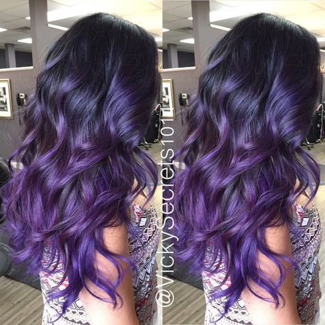 purple balayage with dark hair - Google Search Purple And Black Hair, Purple Balayage, Purple Ombre Hair, Kadeřnické Trendy, Hair Color Purple, Ombre Hair Color, Cool Hair Color, Ombre Hair, Purple Hair