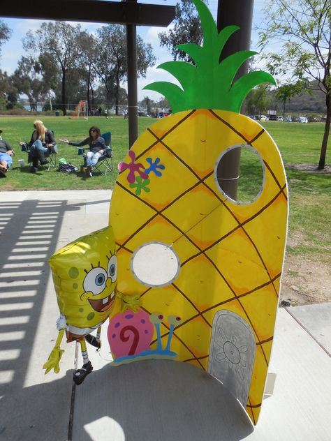 Spongebob Pineapple House Diy, Spongebob Pineapple House, Spongebob House, Bob Sponge, Pineapple House, Cartoon Party, Spongebob Birthday Party, Spongebob Party, Spongebob Birthday