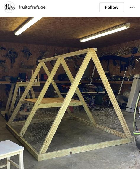 Teepee Chicken Coop, Triangle Chicken Run, Grow Out Chicken Pen, Diy Chicken Coop Simple, Quick Chicken Coop Ideas, Mobil Chicken Coop Ideas, Easy A Frame Chicken Coop, Shade For Chicken Coop, How To Build A Chicken Coop From Pallets