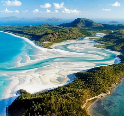 Whitehaven Beach, Places In Usa, Toscana Italia, Airlie Beach, Breathtaking Places, Island Resort, Beautiful Places In The World, Alberta Canada, Australia Travel